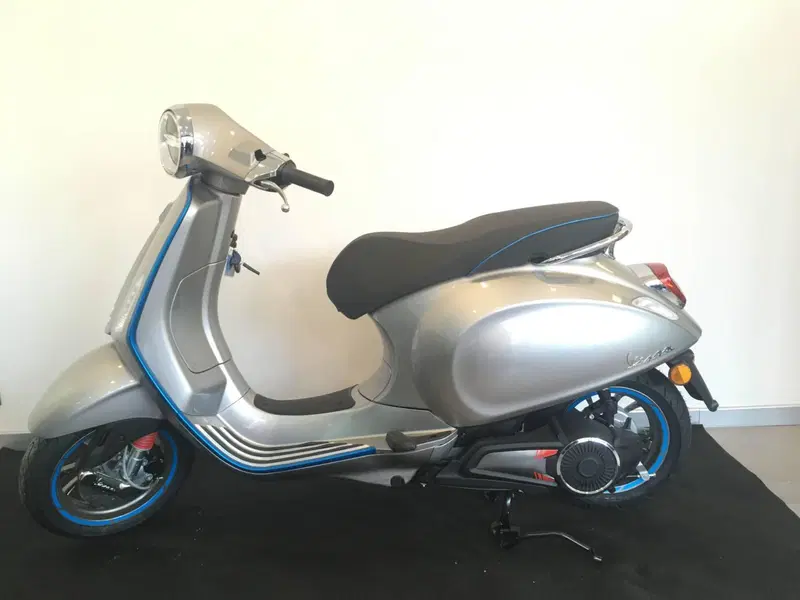 Vespa Vespa Elettrica 70 (2020 - 24) (2)