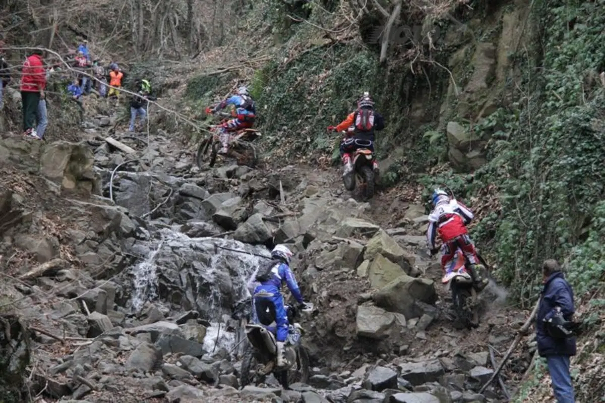 Hell's Gate. Le foto della gara, delle cadute e del pubblico! (19)