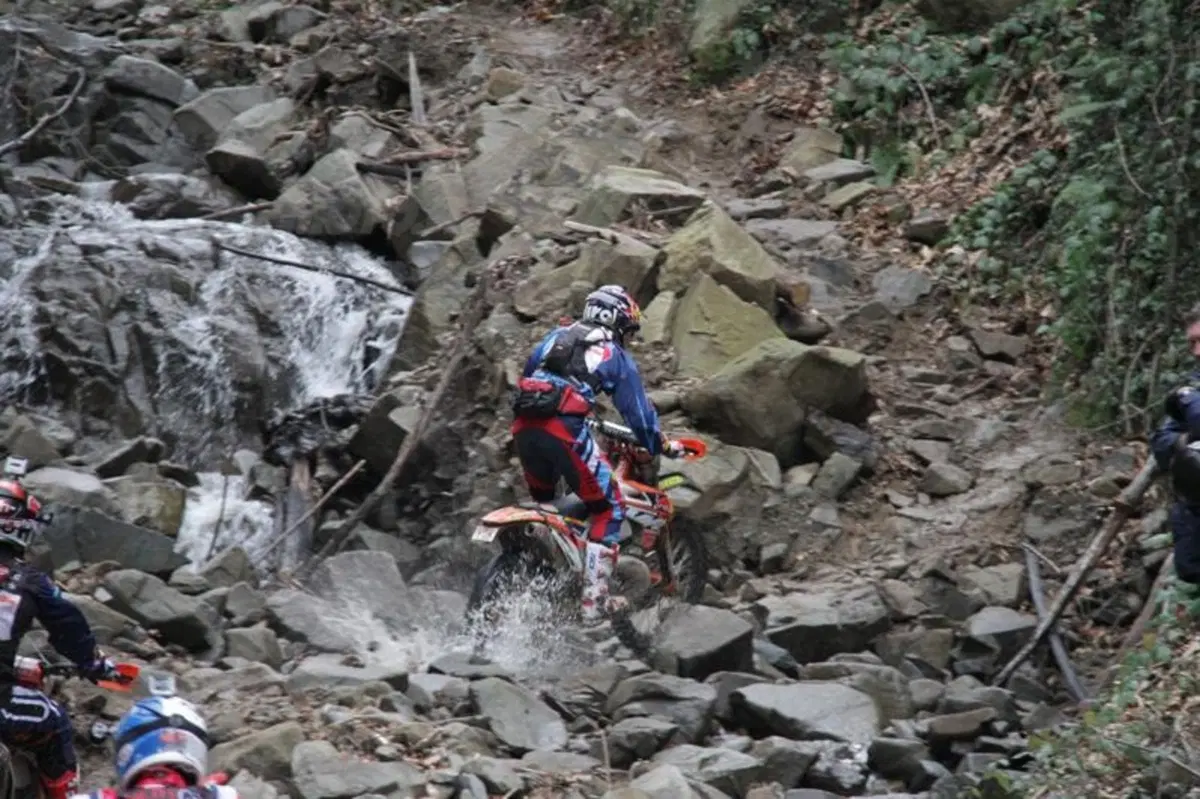 Hell's Gate. Le foto della gara, delle cadute e del pubblico! (38)