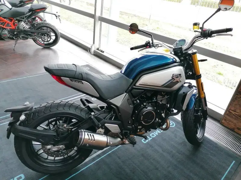 CFMOTO 700CL-X Heritage (2021 - 26) (6)
