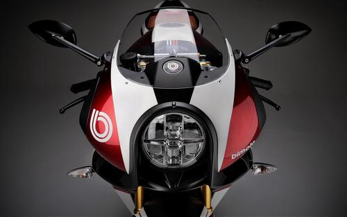 Bimota KB4: arriva in Giappone e svela il suo prezzo (2)