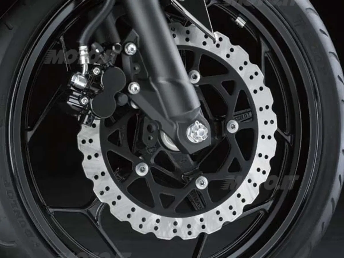 Kawasaki Ninja 250RR, per ora solo in Asia (3)