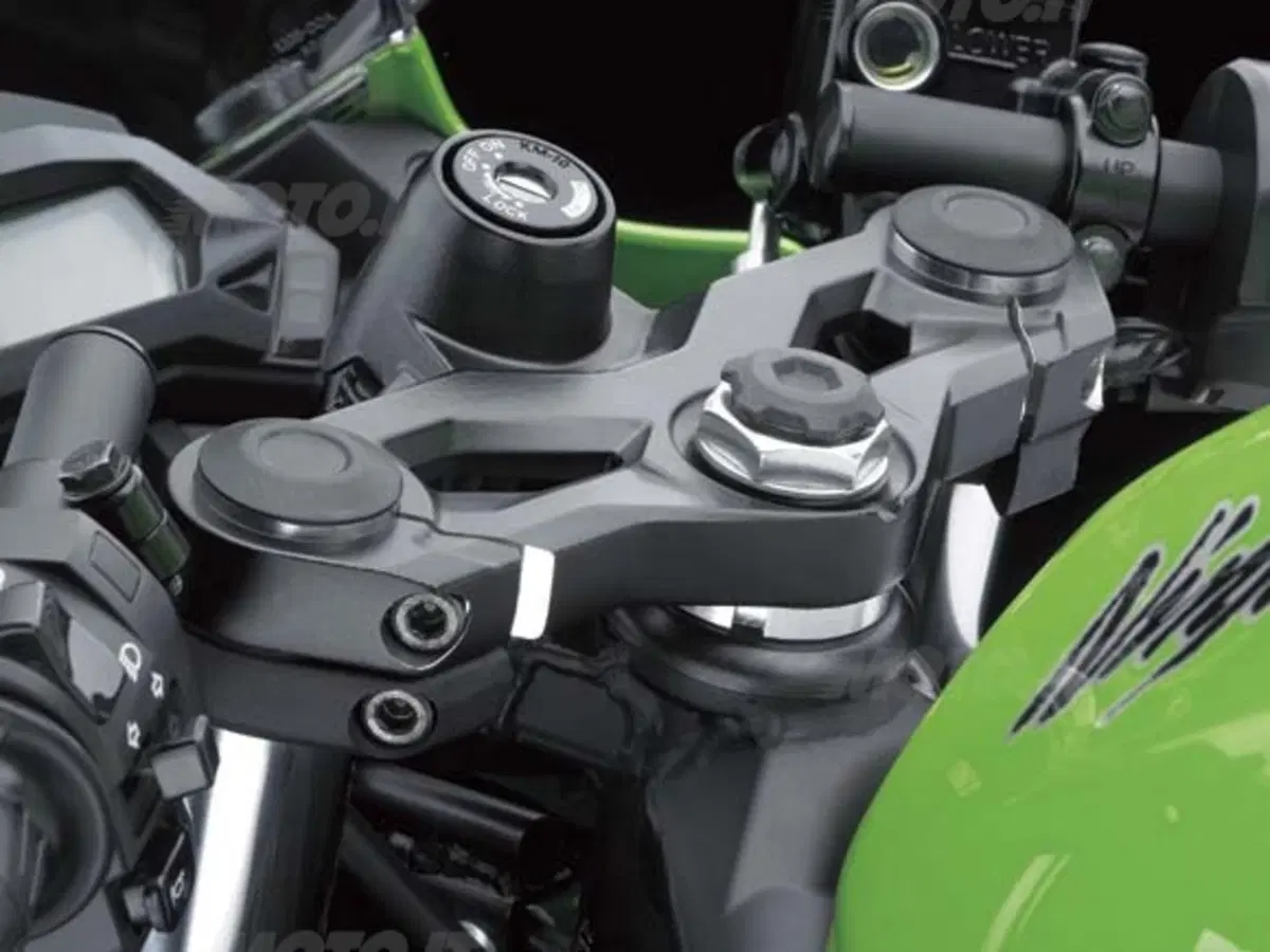 Kawasaki Ninja 250RR, per ora solo in Asia (16)