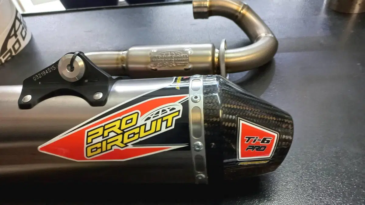 Pro Circuit Ti-6 Titanio Carbonio KXF 450 19-2022 (2)