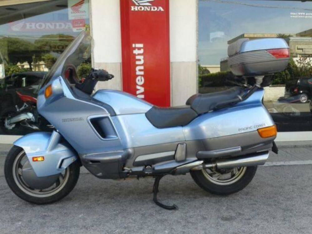 Honda PC 800