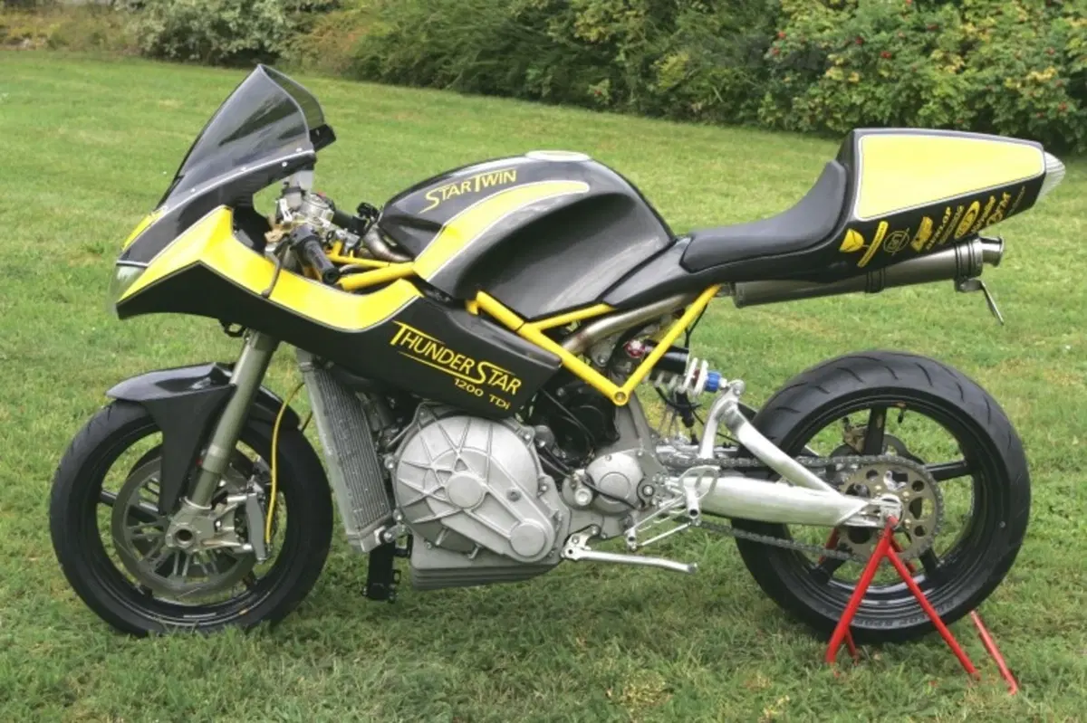Hero RNT: la prima moto diesel (quasi) ibrida (11)