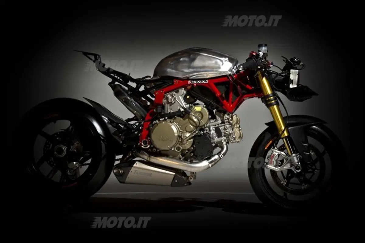 Pierobon, il traliccio per la Panigale (5)