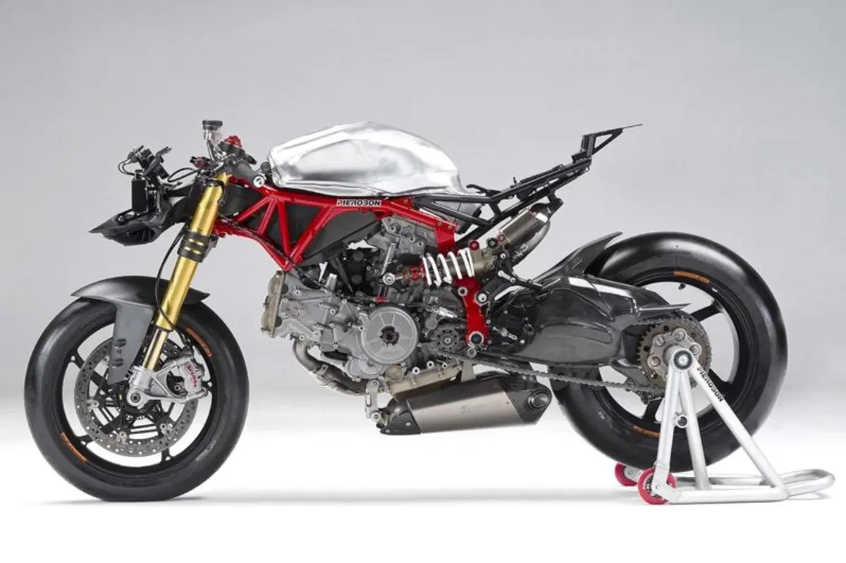 Pierobon, il traliccio per la Panigale (6)