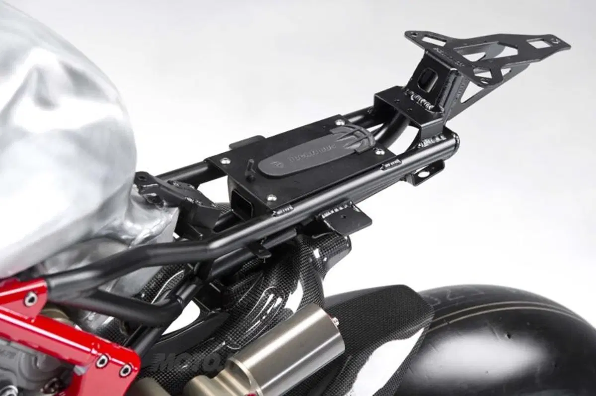 Pierobon, il traliccio per la Panigale (8)
