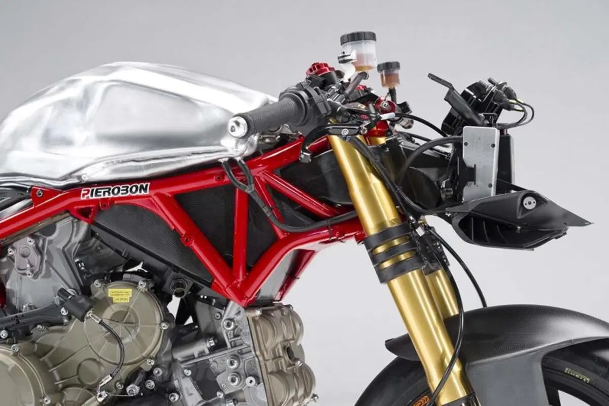 Pierobon, il traliccio per la Panigale (11)