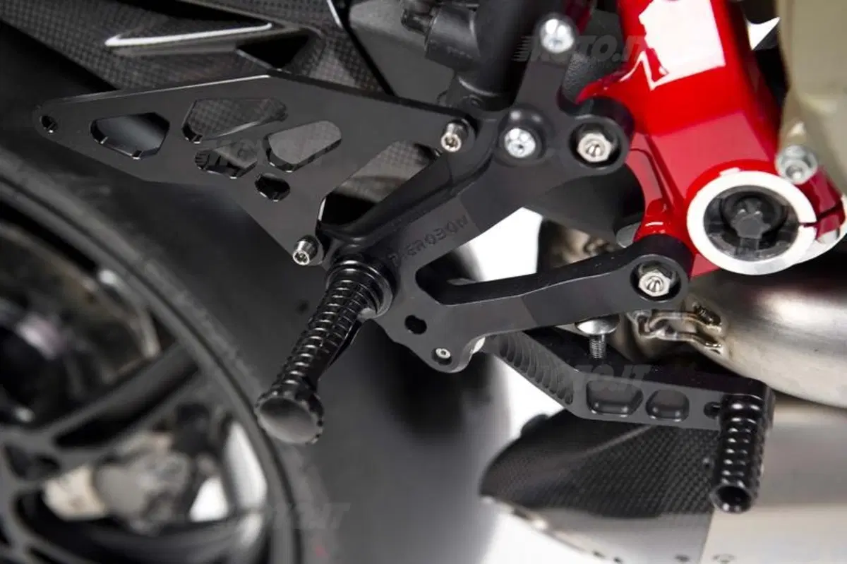 Pierobon, il traliccio per la Panigale (14)