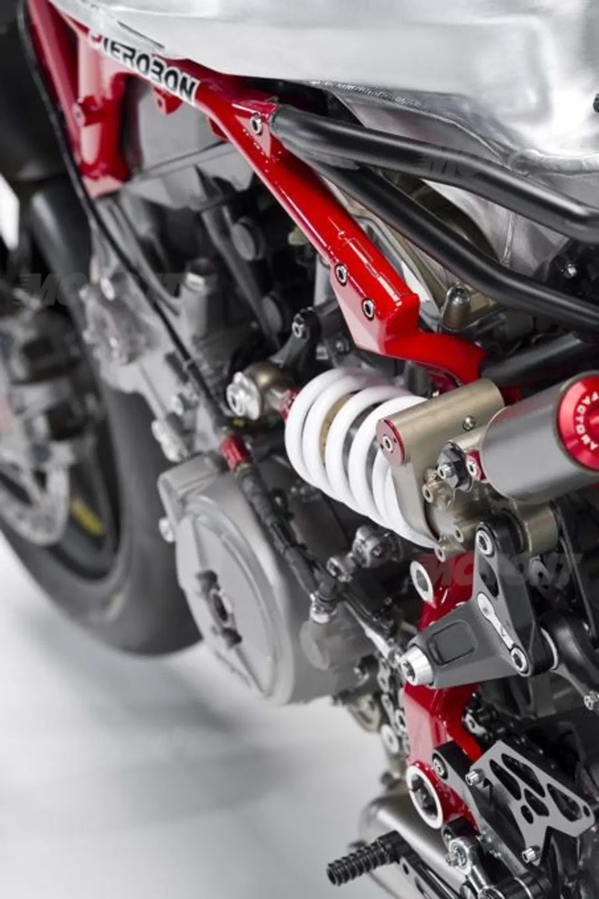 Pierobon, il traliccio per la Panigale (21)