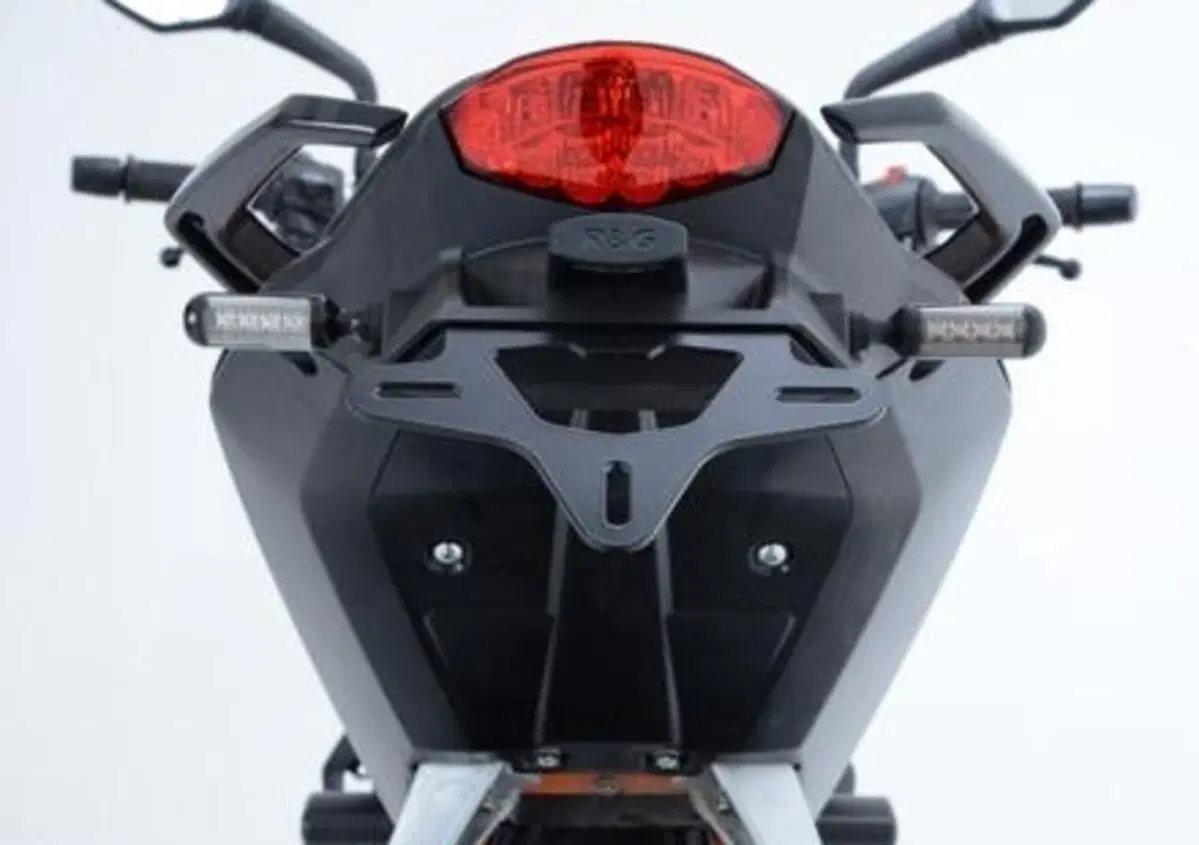 R&amp;G Racing: portatarga per KTM Duke