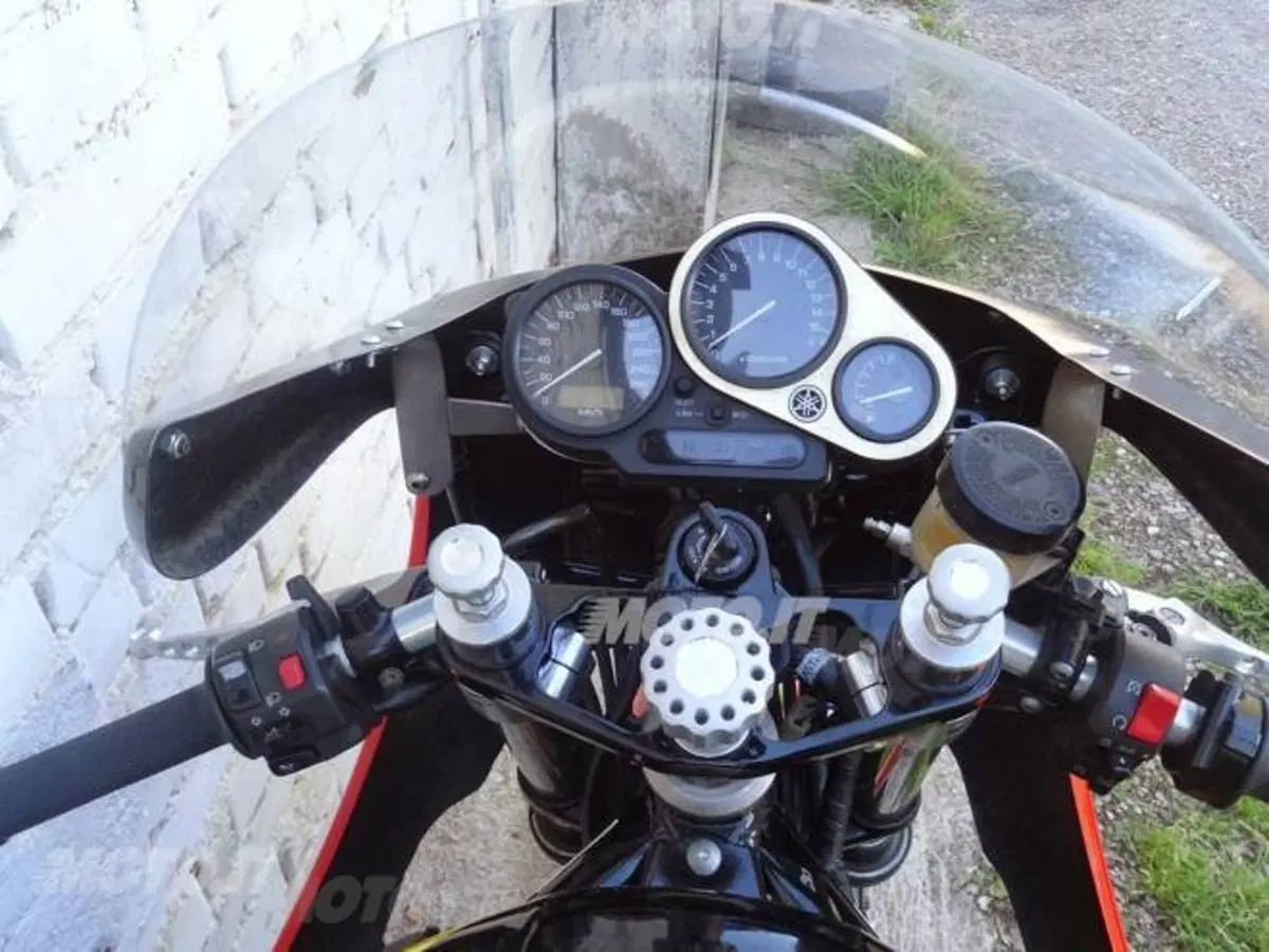 Le Strane di Moto.it: Yamaha Fazer Café Racer (3)