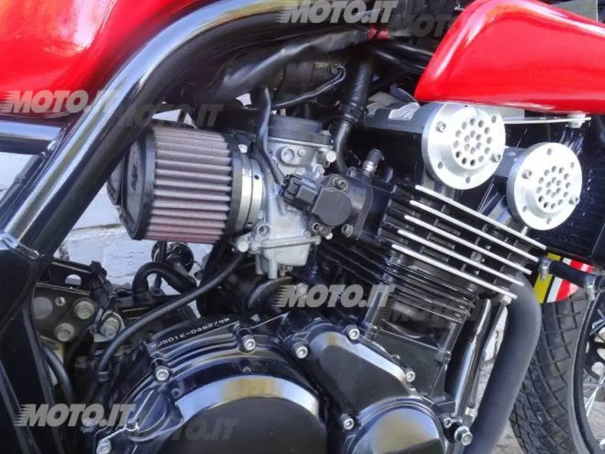 Le Strane di Moto.it: Yamaha Fazer Café Racer (4)