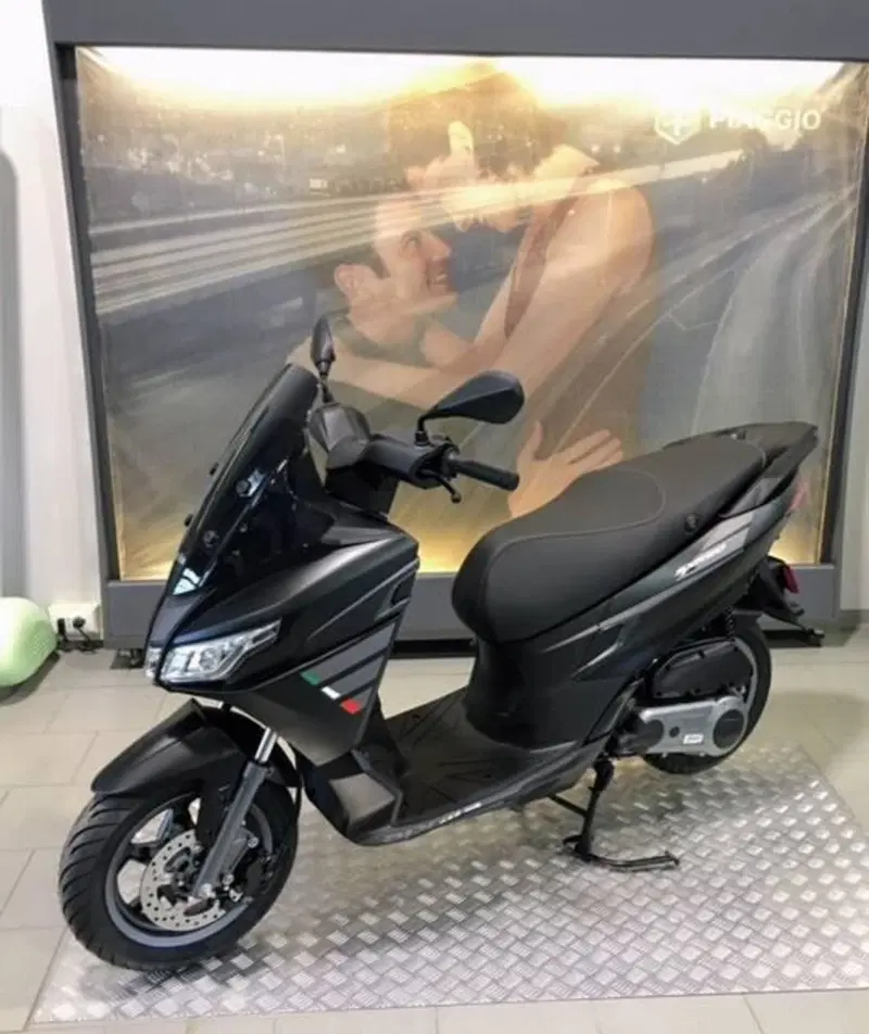 Aprilia SXR 50 (2021 - 26) (2)