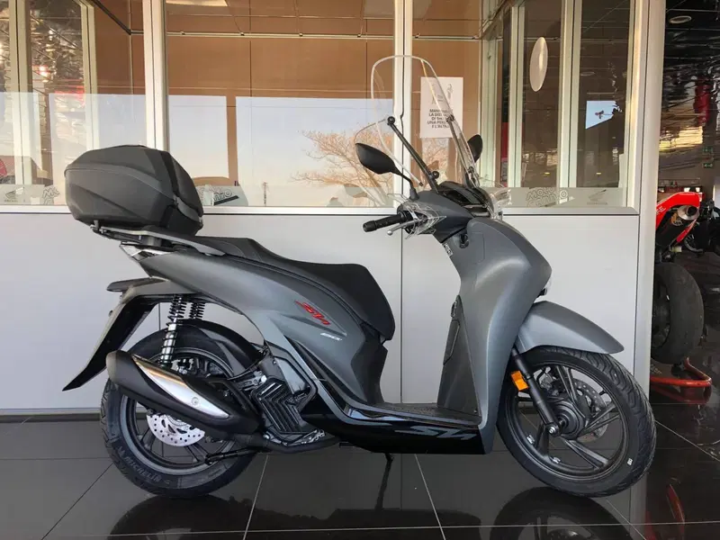 Honda SH 150i (2024 - 25) (5)