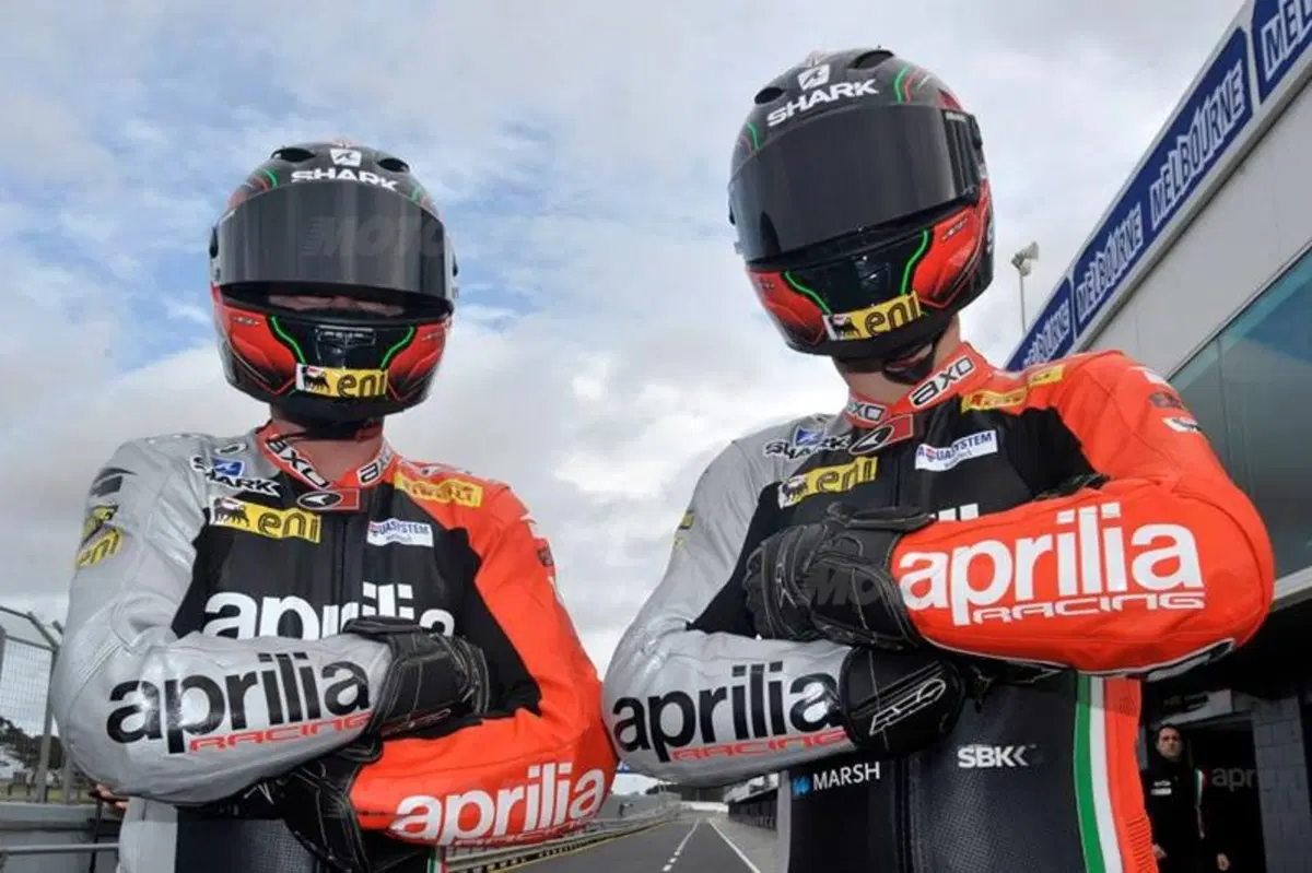 Aprilia bolide d'argento, a Phillip Island la nuova livrea (7)