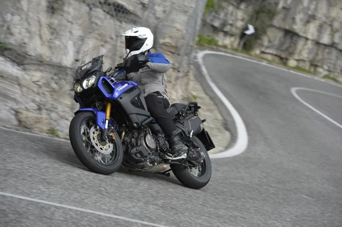 Yamaha Super Ténéré XT 1200ZE (3)