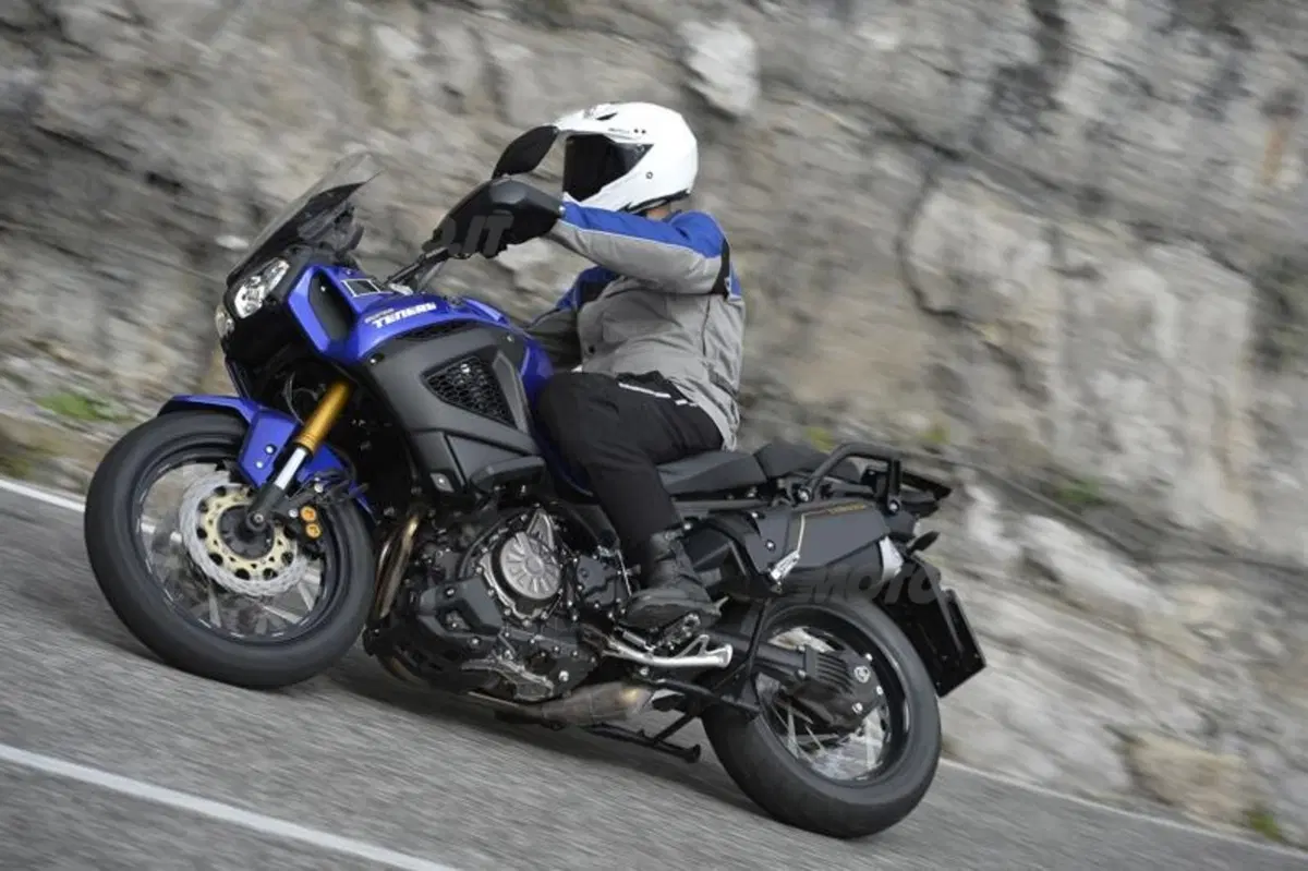 Yamaha Super Ténéré XT 1200ZE (4)