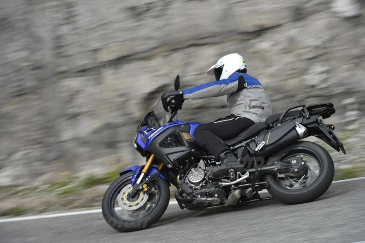 Yamaha Super Ténéré XT 1200ZE (9)