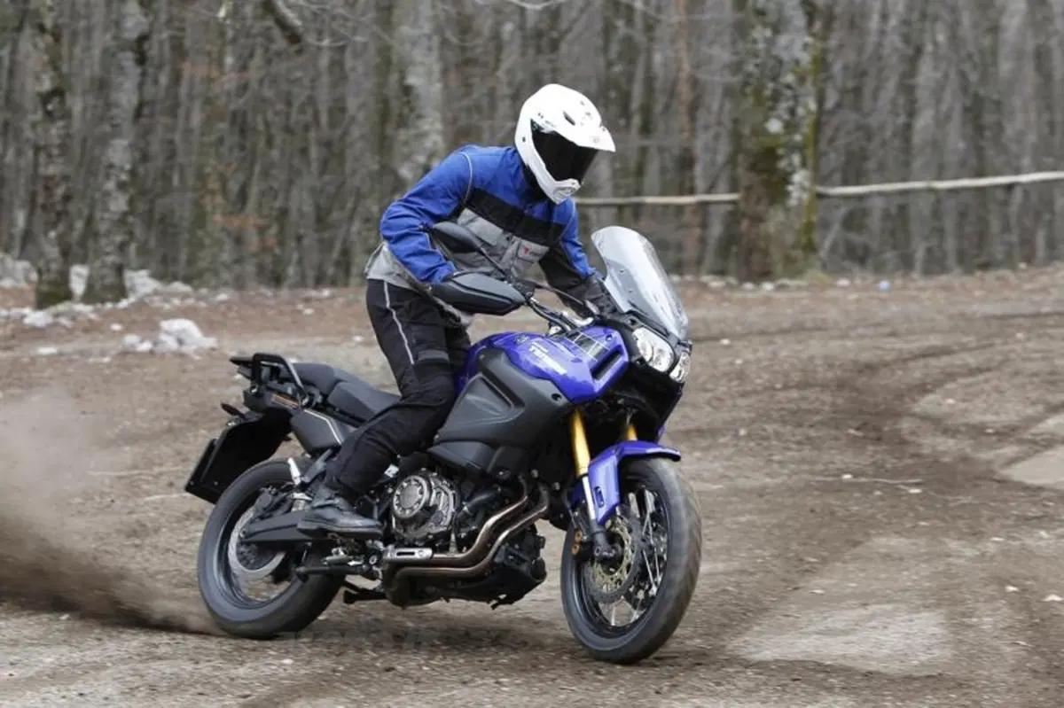Yamaha Super Ténéré XT 1200ZE (11)