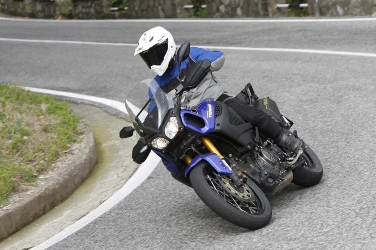 Yamaha Super Ténéré XT 1200ZE (12)