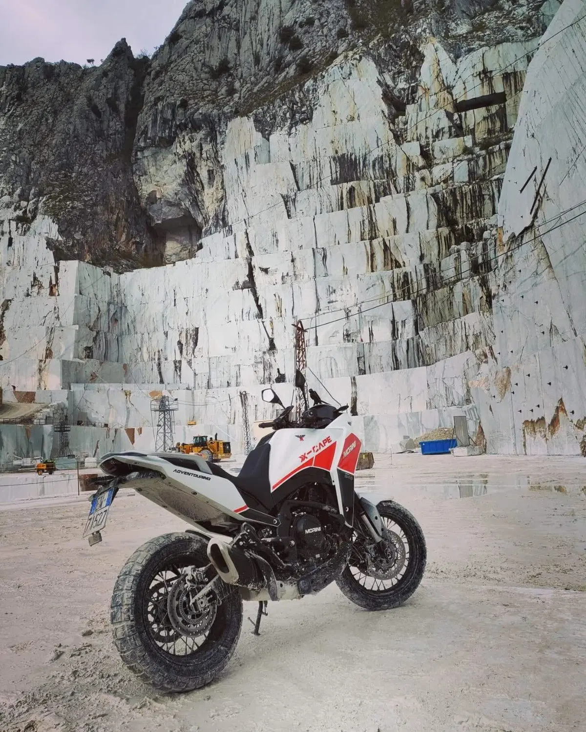 Moto Morini X-CAPE 650 SPECIAL TEST: in viaggio fin dentro le Cave di Marmo di Carrara (10)