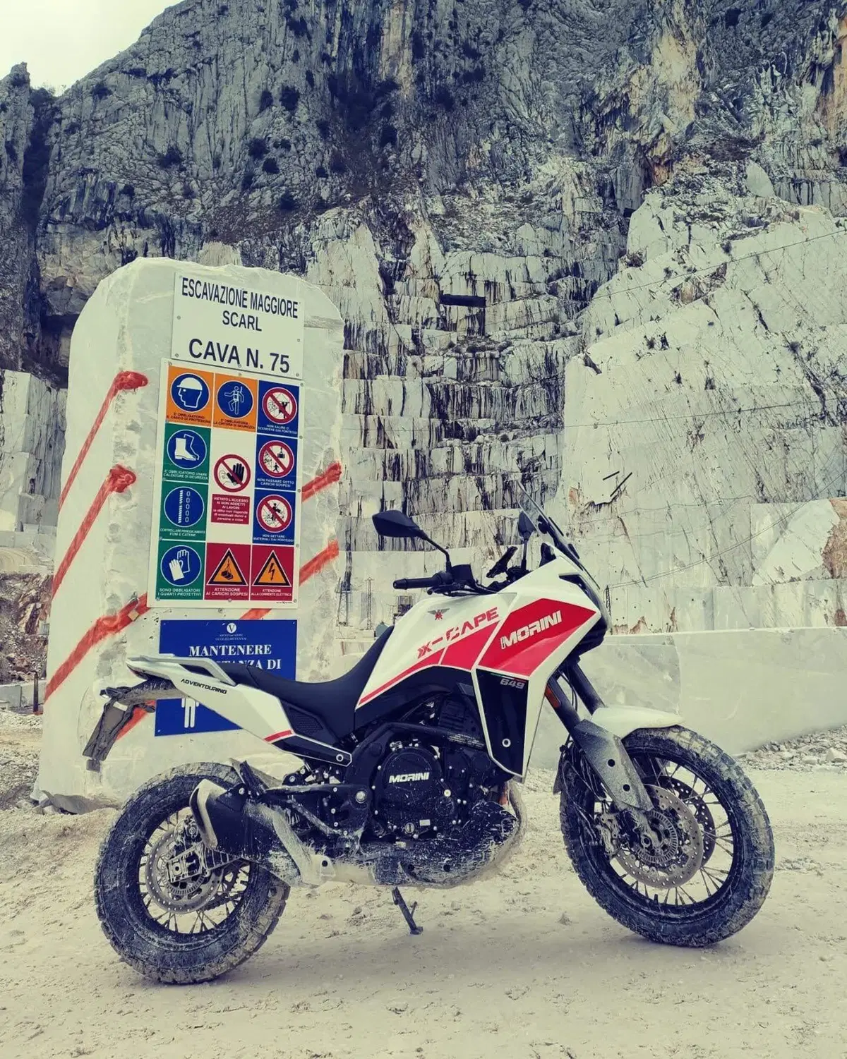 Moto Morini X-CAPE 650 SPECIAL TEST: in viaggio fin dentro le Cave di Marmo di Carrara (9)
