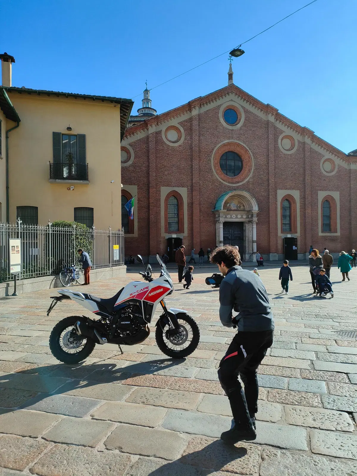 Moto Morini X-CAPE 650 SPECIAL TEST: in viaggio fin dentro le Cave di Marmo di Carrara