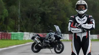 METZELER KAROO 4 TEST ANTEPRIMA: offroad e asfalto!