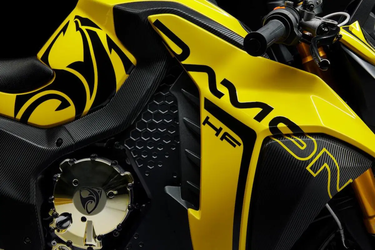 Damon Motorcycles: nuove foto per la HyperFighter Colossus (2)