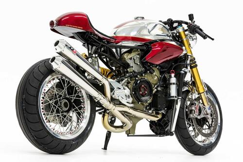 Ducati Panigale Elite II. Via la carenatura integrale e un po' di old style