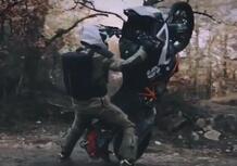 Off road e impennata con la KTM SuperAdventure, ma è andata male [VIDEO VIRALE]