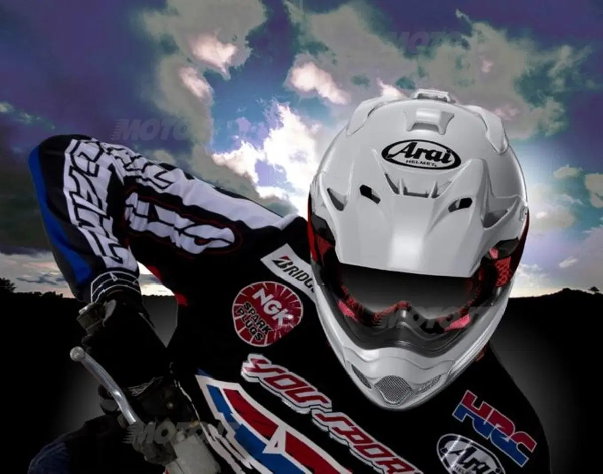 Arai presenta il nuovo casco offroad MX-V (19)