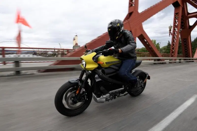 Harley-Davison LiveWire, in sella c'&egrave; Andrea Perfetti