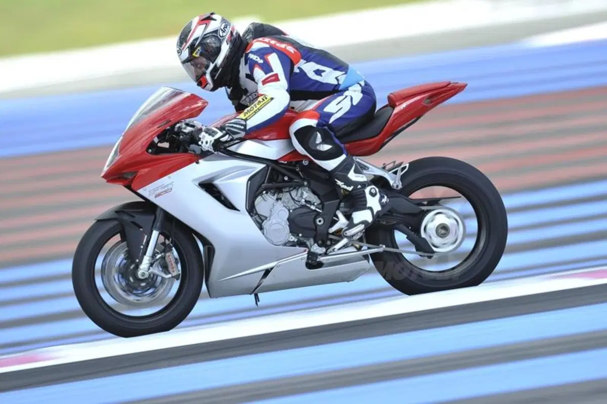 MV Agusta Brutale e F3  (3)