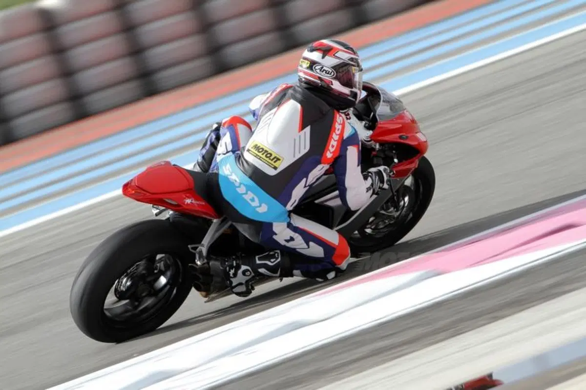 MV Agusta Brutale e F3  (5)