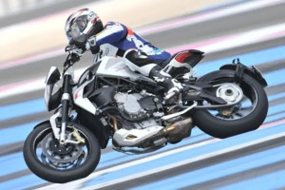 MV Agusta Brutale e F3  (15)