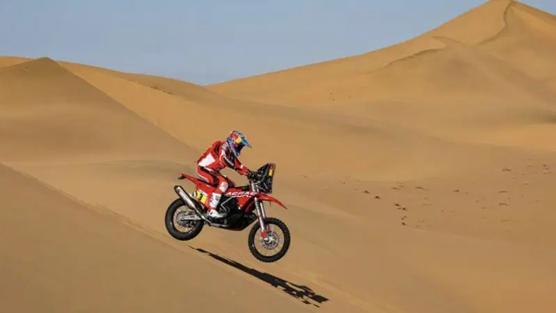 Dakar 2022. 1 Ha&rsquo;Il-Ha&rsquo;Il, Vittorie di Al Attiyah, Toyota, e Sanders, GasGas