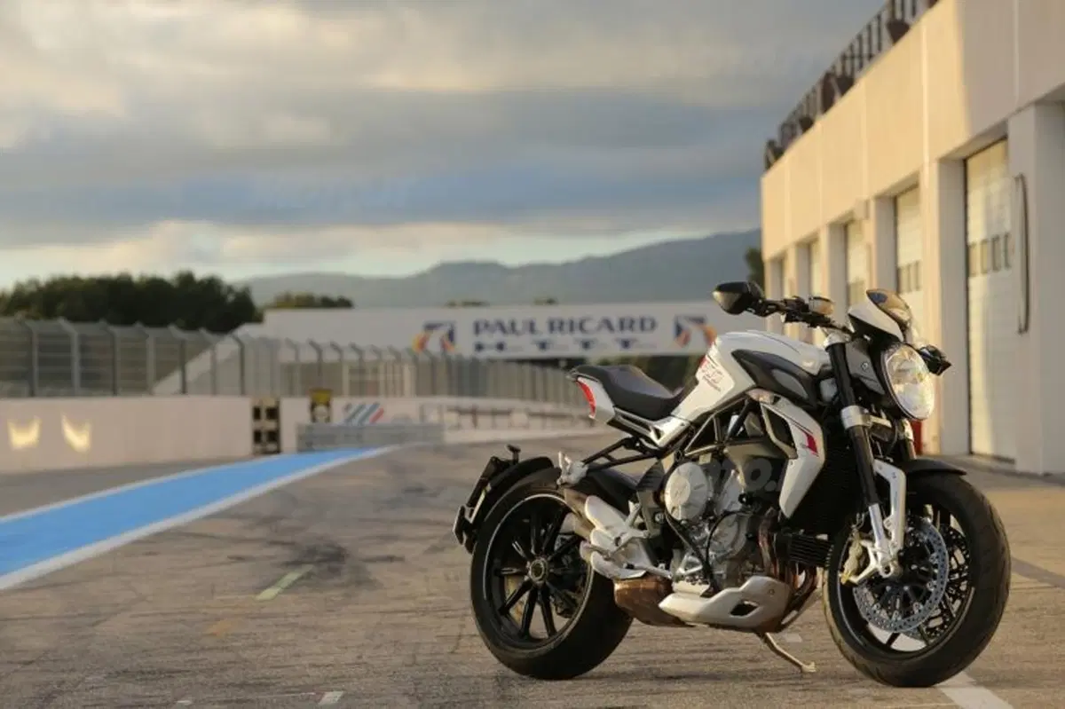 MV Agusta Brutale e F3  (21)