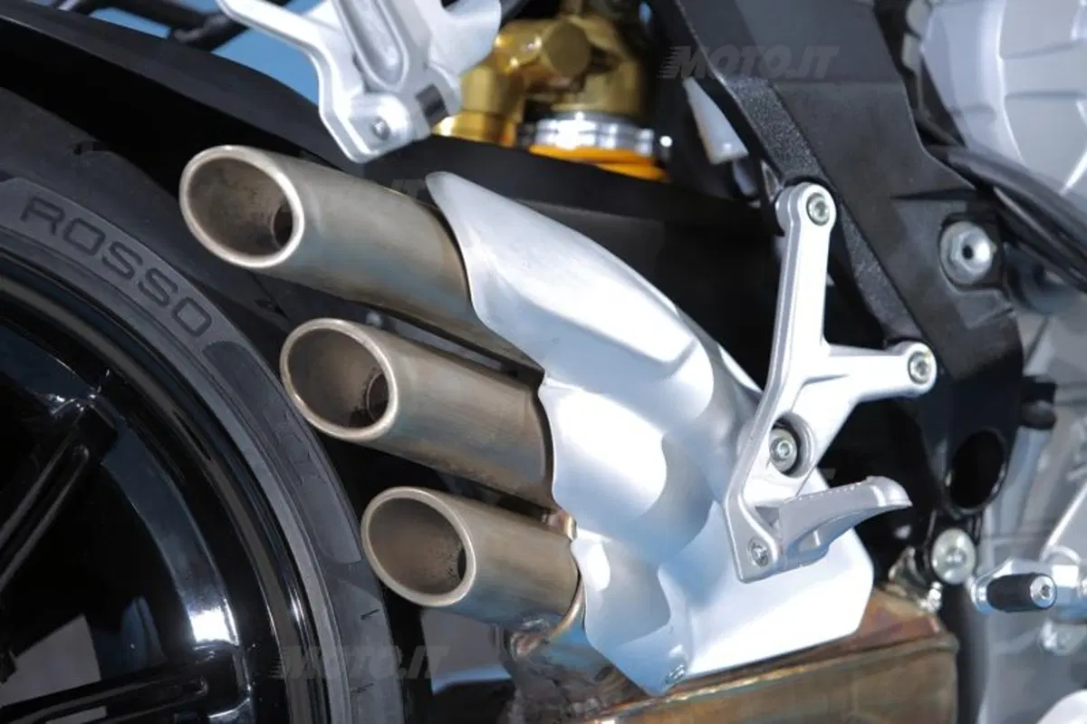 MV Agusta Brutale e F3  (23)