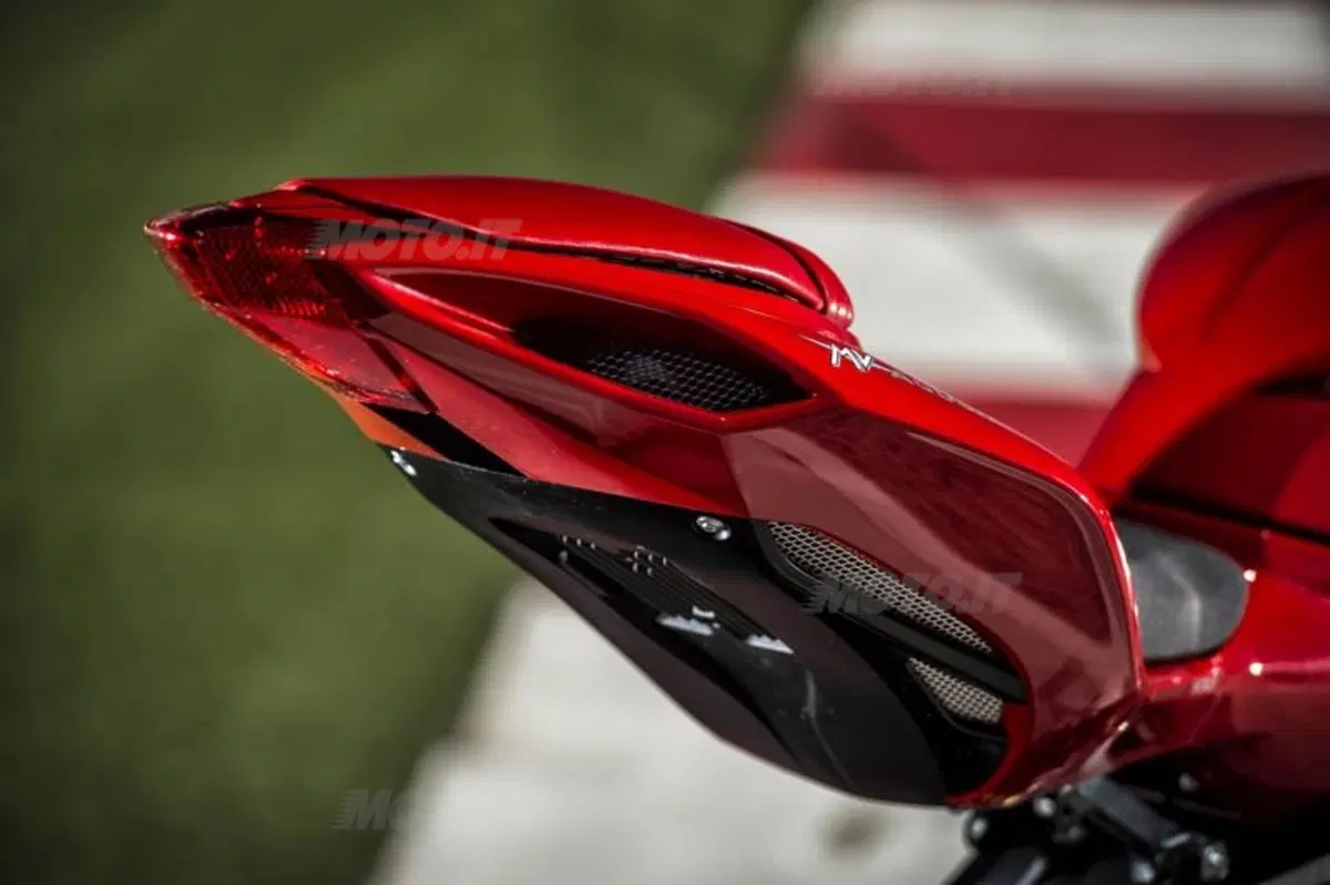 MV Agusta Brutale e F3  (39)