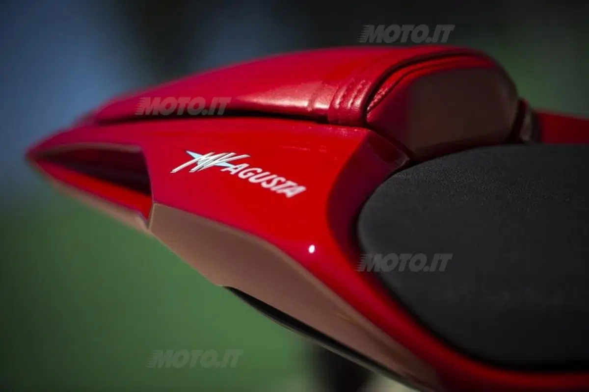 MV Agusta Brutale e F3  (44)