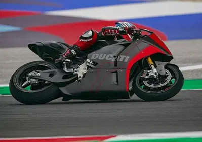 Bastianini e Marini hanno una richiesta per Ducati. Bagnaia, invece, non è convintissimo