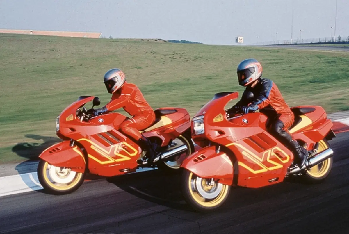 Le belle e possibili di Moto.it: BMW K1 (5)