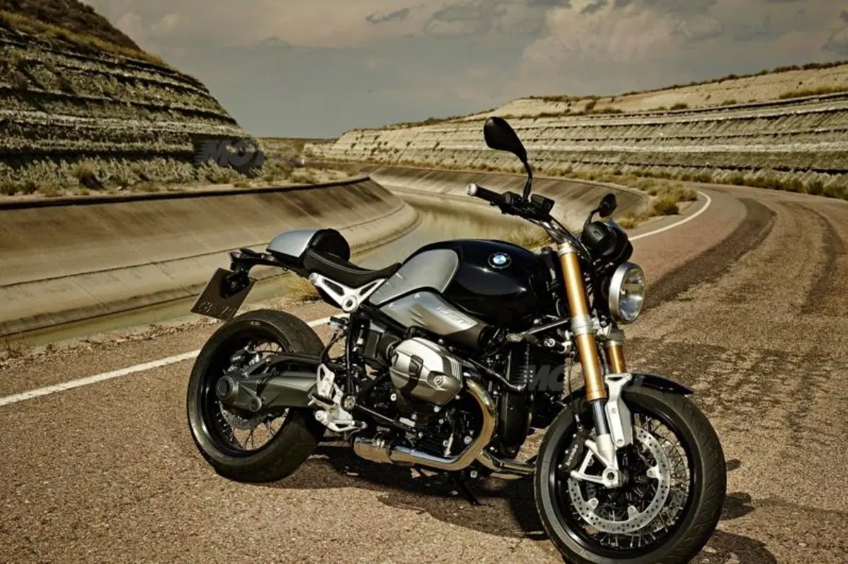 BMW R nineT: debutto romano (3)