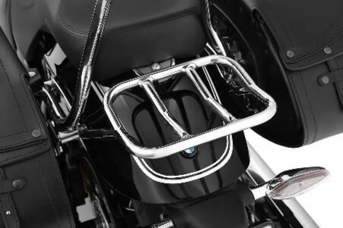 Wunderlich: portabagagli posteriore per la BMW R18 (2)