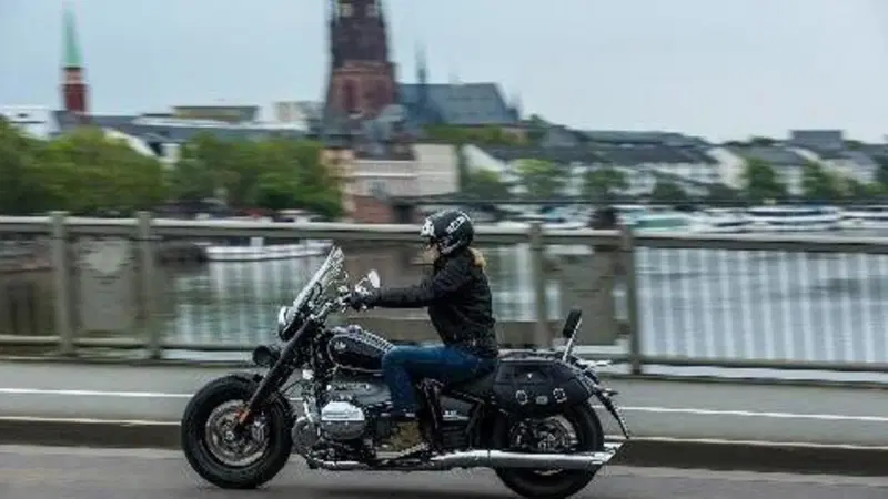 Wunderlich: portabagagli posteriore per la BMW R18