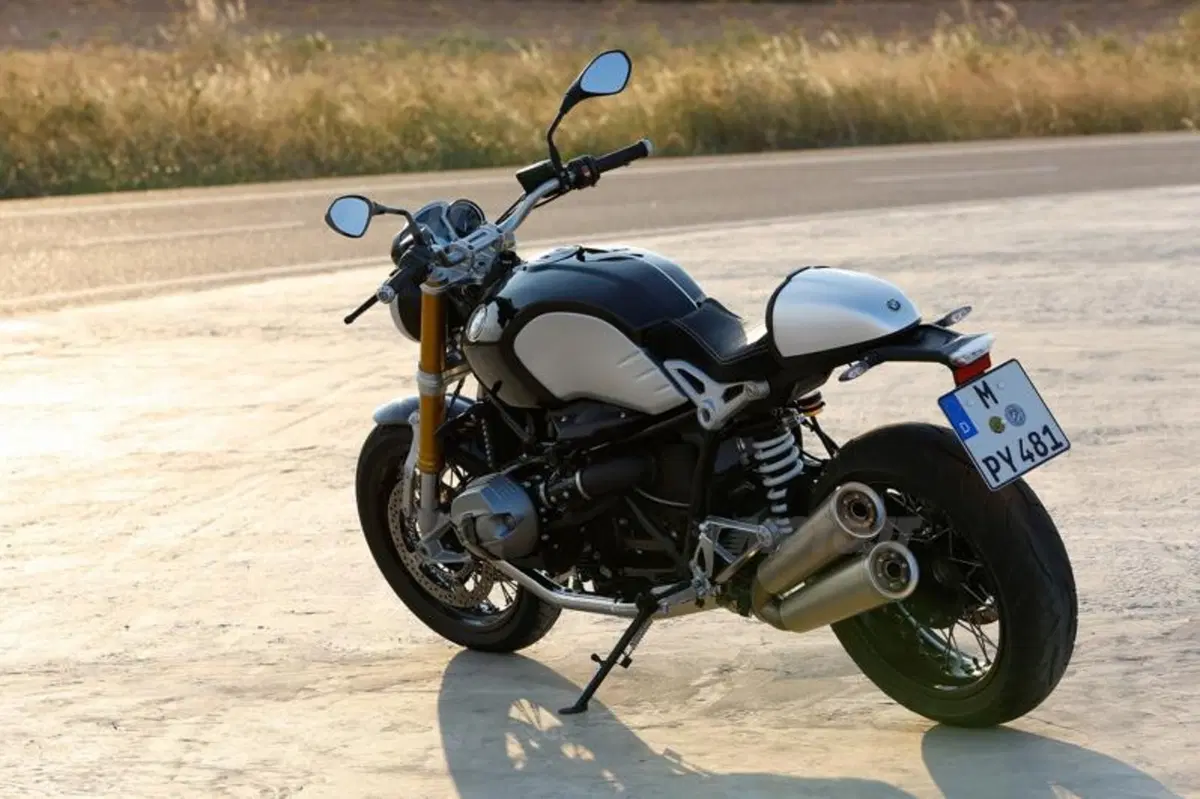 BMW R nineT: debutto romano (9)